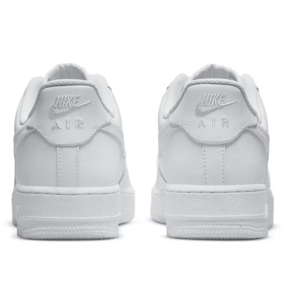 [CW2288-111] Mens Nike Air Force 1 '07 - Triple White display model - Picture 2 of 6